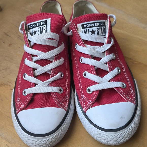 Converse All Star Red Canvas Shoes - Picture 1 of 5